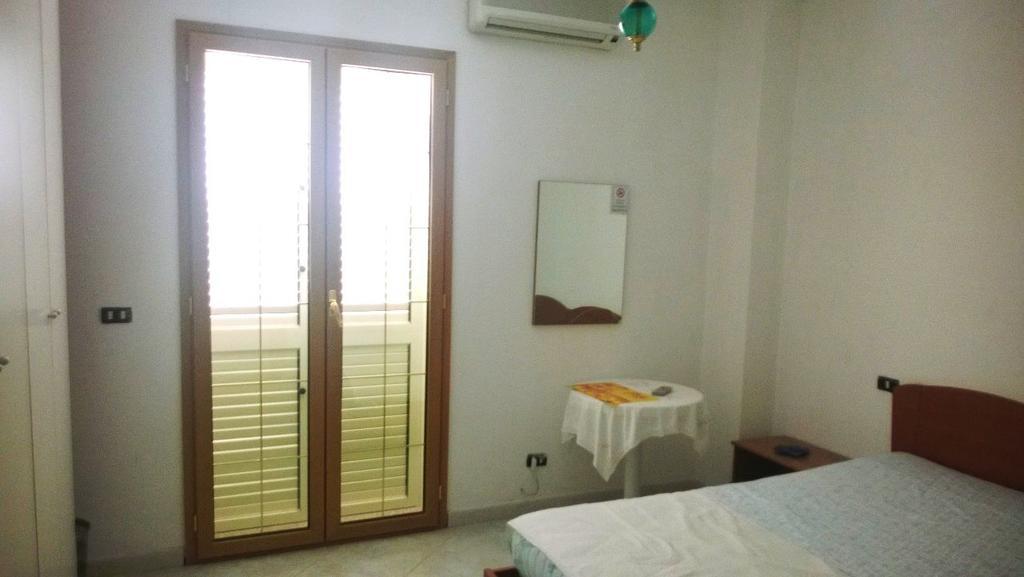 B&B Shalom Condofuri Marina Phòng bức ảnh